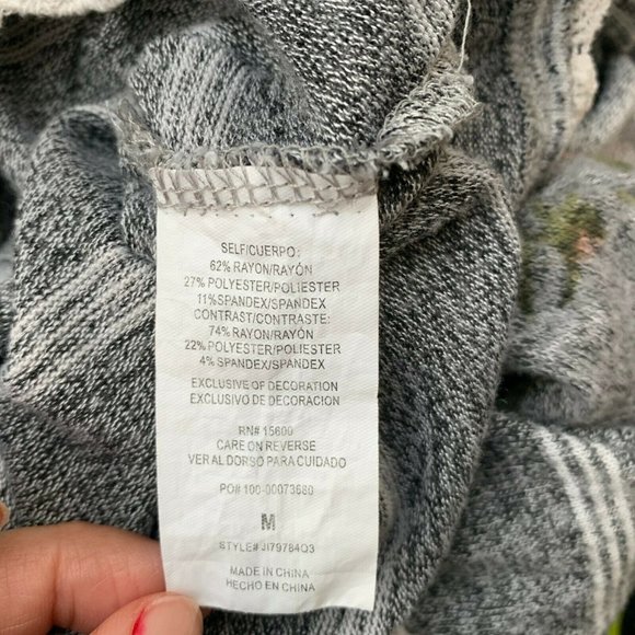 Jolt Size Medium Light Weight Sweater Long Sleeve - Picture 7 of 7